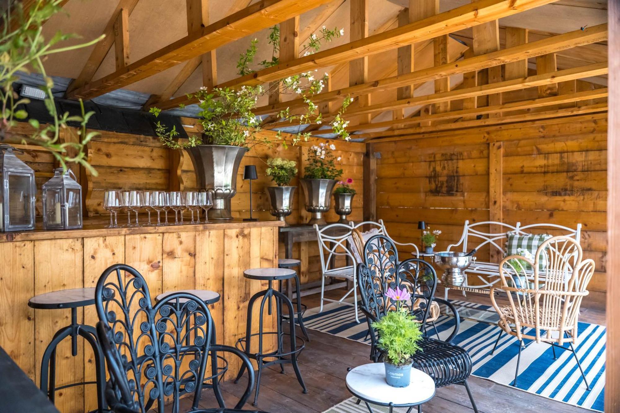 סקאנת'ורפ Large Country Cottage, Sleeps 8 - Spa Facilities, Garden Bar, Catering Services, Free Parking, Nature Reserve, Hen Parties מראה חיצוני תמונה