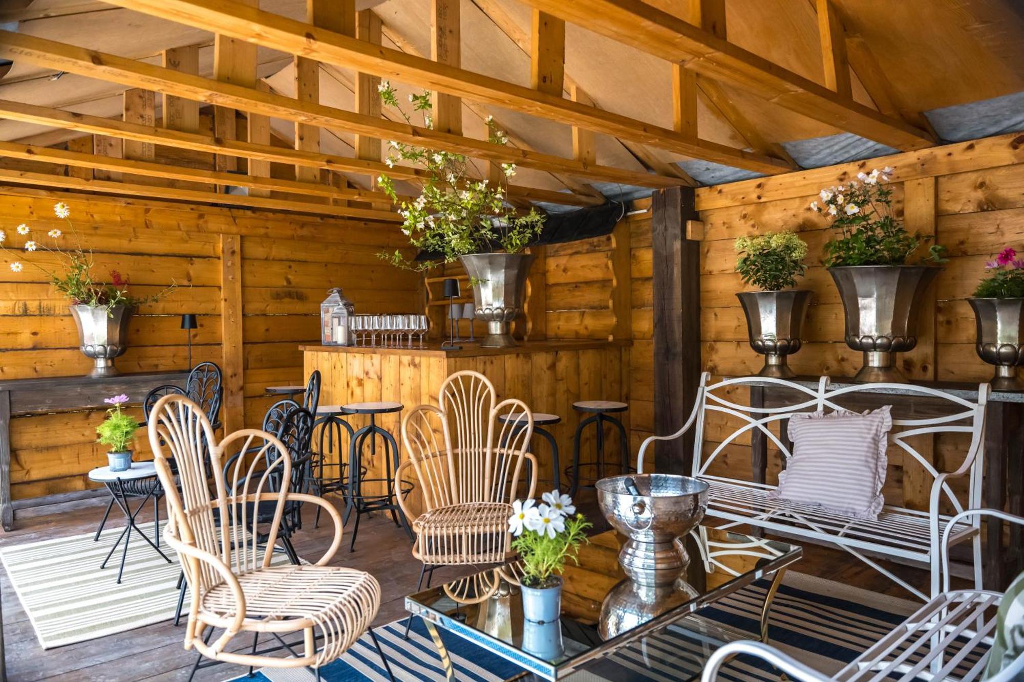 סקאנת'ורפ Large Country Cottage, Sleeps 8 - Spa Facilities, Garden Bar, Catering Services, Free Parking, Nature Reserve, Hen Parties מראה חיצוני תמונה