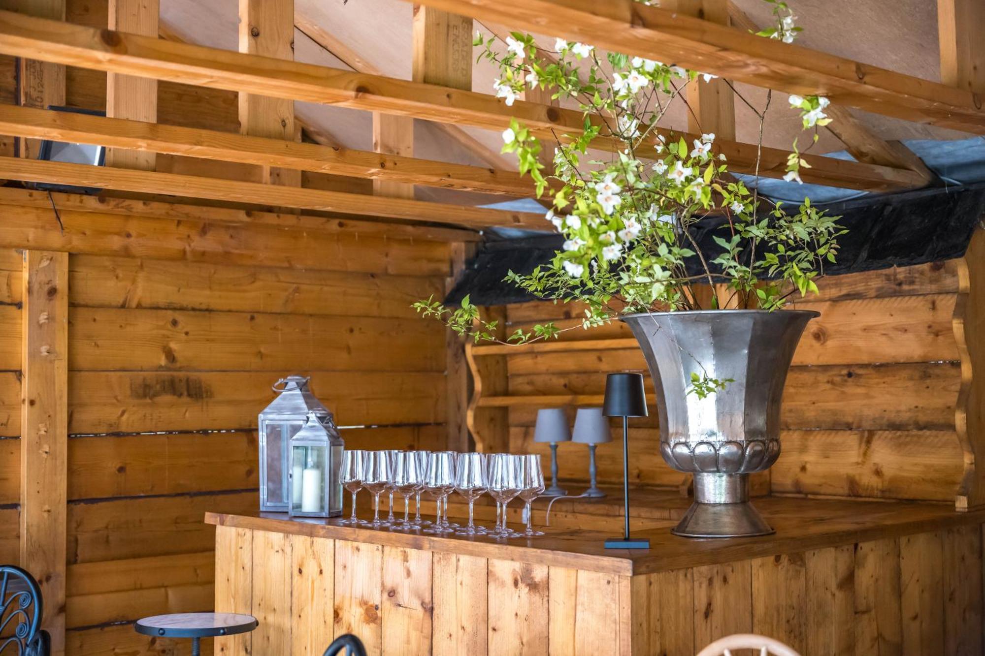 סקאנת'ורפ Large Country Cottage, Sleeps 8 - Spa Facilities, Garden Bar, Catering Services, Free Parking, Nature Reserve, Hen Parties מראה חיצוני תמונה